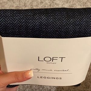 Navy LOFT. Leggings